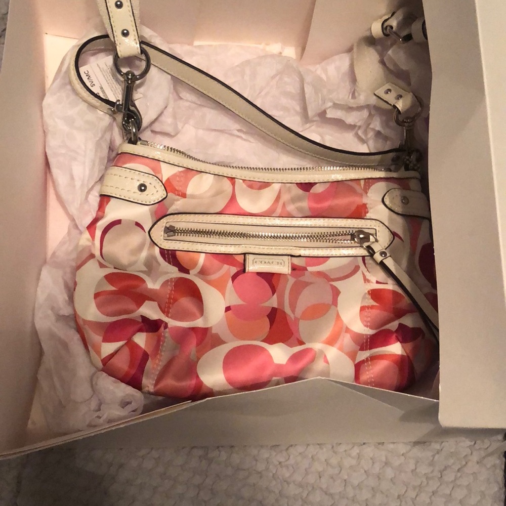 NIB Coach purse, never used!